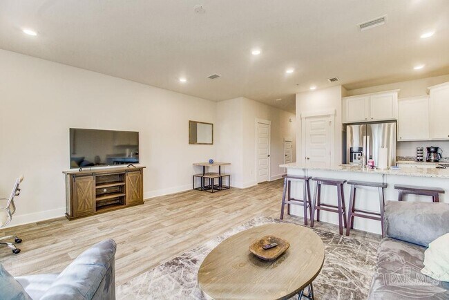 Photo - 8872 Brigade Trail