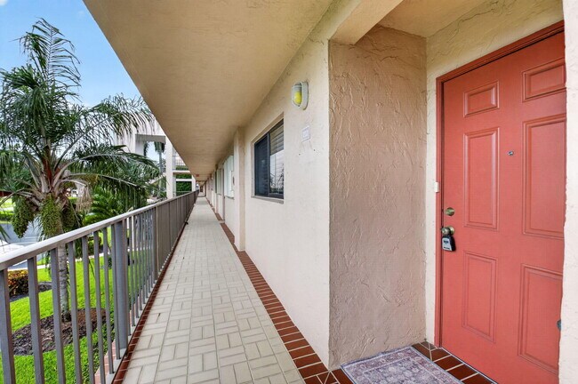 Photo - 15075 Witney Rd Unit 212
