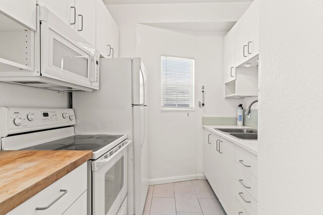 Photo - Fully Renovated 2-Bedroom in West Oakland McClymonds Neighborhood Unit 3
