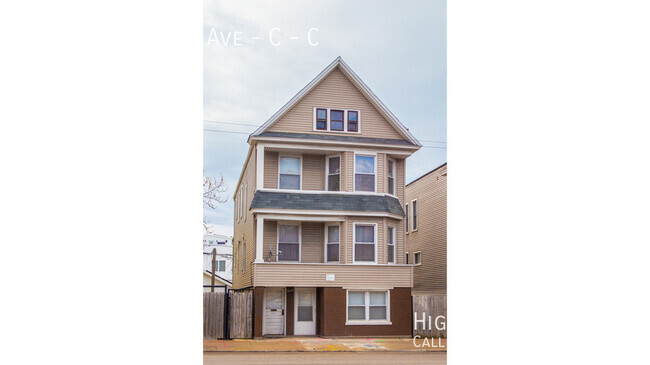 Building Photo - 5117 N Western Ave Unit C Rental