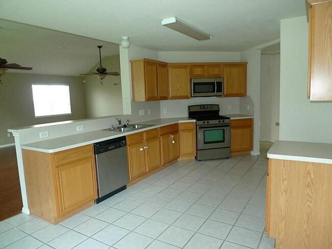 Photo - 9718 Cottage St