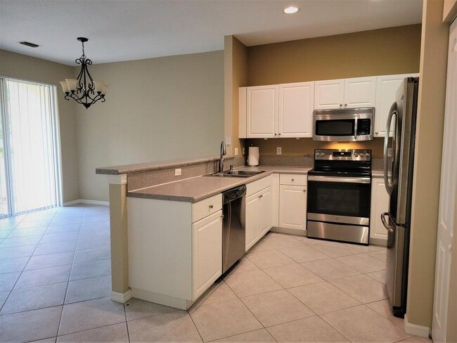 Photo - 233 River Bluff Ln