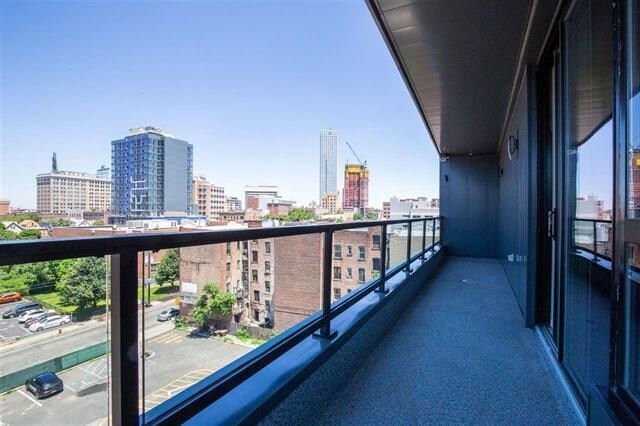 Photo - 198 Academy St