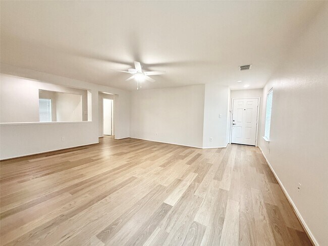 Photo - 5718 Highbury Ct