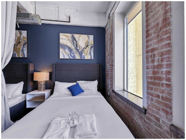 Photo - 555 Evergreen St Unit ID1075579P