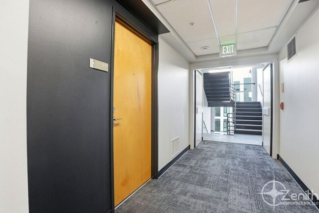 Photo - 701 Columbia St Unit 711