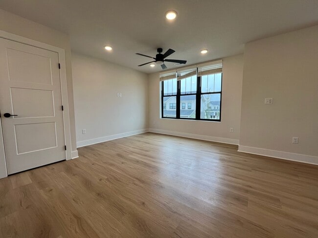 2911 SW Prairie Trail Pkwy