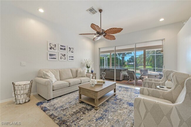 Photo - 300 Wentworth Ct