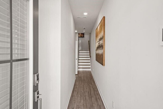 Photo - 3669 Willingham Run SW