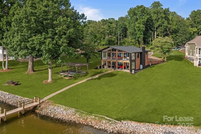 Photo - 4159 Todd St