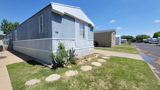 3/2 with Carport in Commanders Palace - F... - 3/2 with Carport in Commanders Palace -  F... House