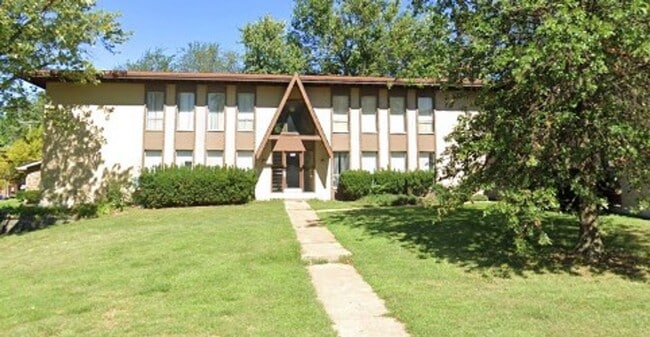 Ready now! Updated One Bedroom One Bath in... - Ready now! Updated One Bedroom One Bath in... Unit 175 Reeb Lane Apt 6