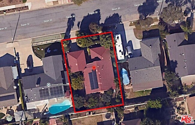 Photo - 6656 Swan St