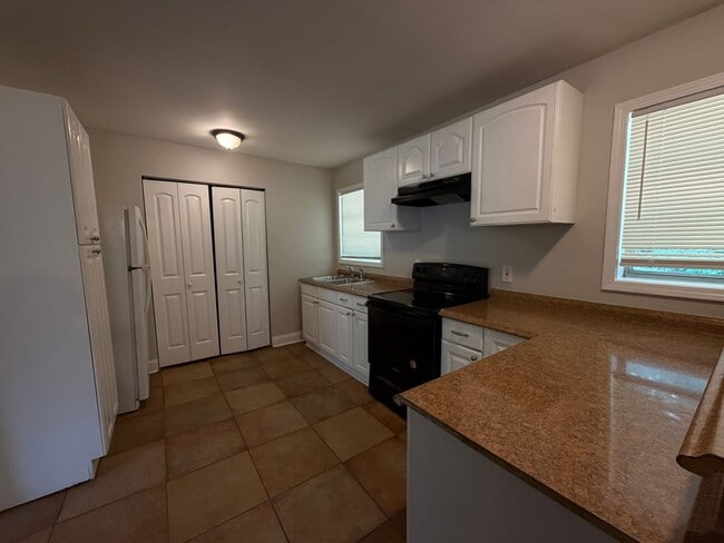 Photo - 3375 Hopkins Rd