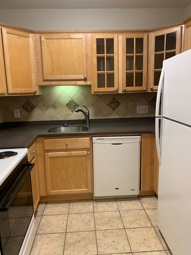 Photo - 519 Columbus Ave Unit 2