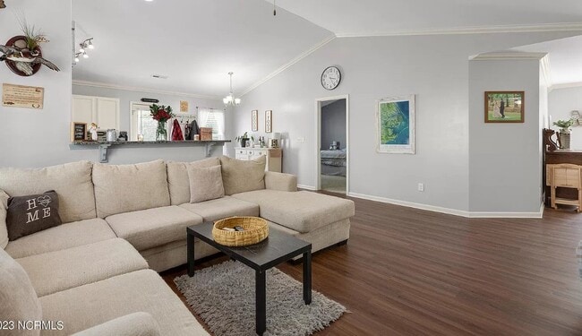 Photo - *** November Promotion -- Sign lease by No...