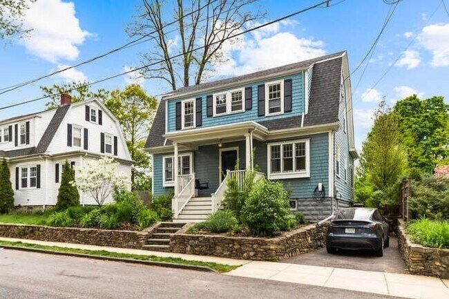 Photo - 72 Townsend Rd