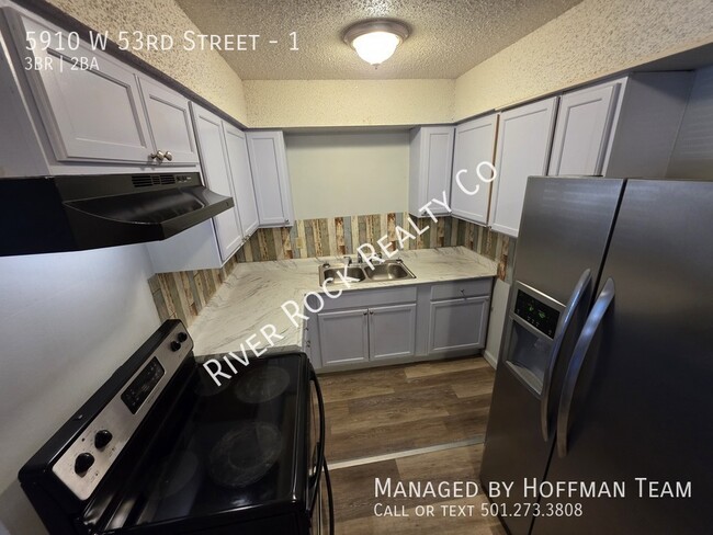 Photo - 5910 W 53rd St Unidad 1