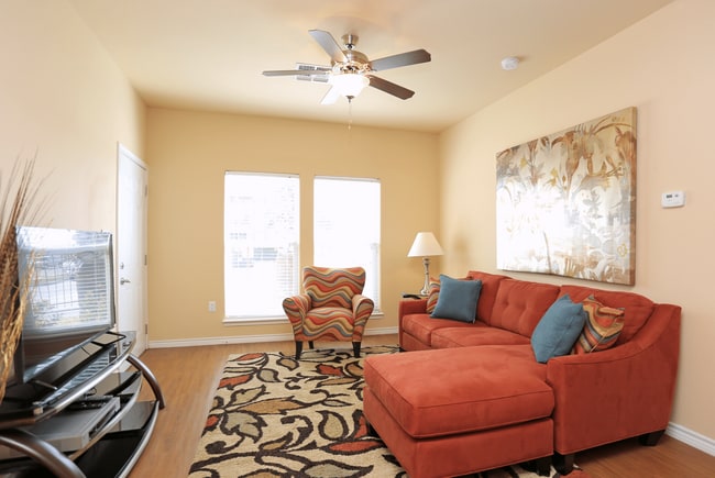 Photo - Cimarron Court