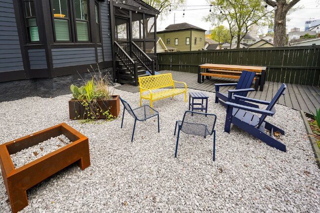 Photo - 905 Phillips St