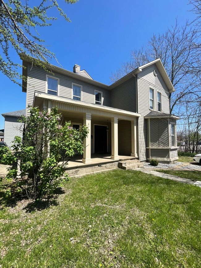 226 W. 3rd. St. - 226 W. 3rd. St. Unit Apt. 2
