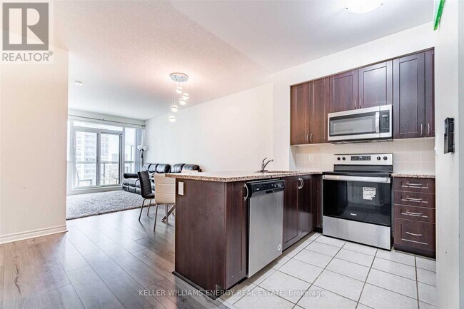 Photo - 349 Rathburn Rd W Unité 710