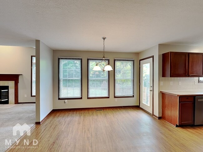294 Jaguar Spur Ave