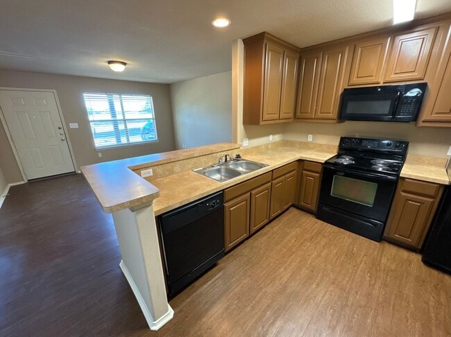 Photo - 2725 Lovers Lane Rd Unit 3