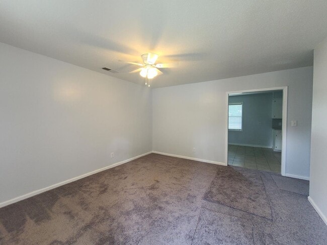 Photo - 4 Bedrooms 2.5 Baths, North Columbus