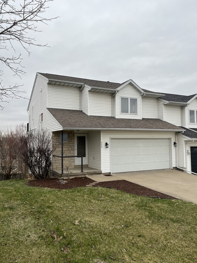 Photo - 984 22nd Ave