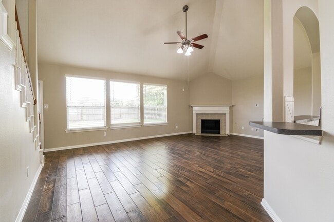 Building Photo - 216 Meadowhill Ln Rental