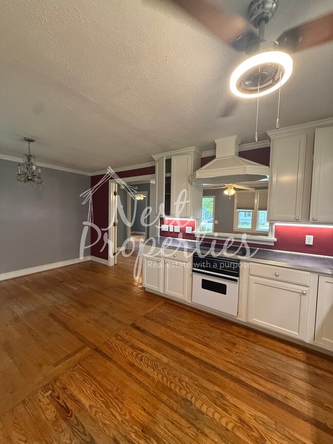 Photo - 333 Guilford St