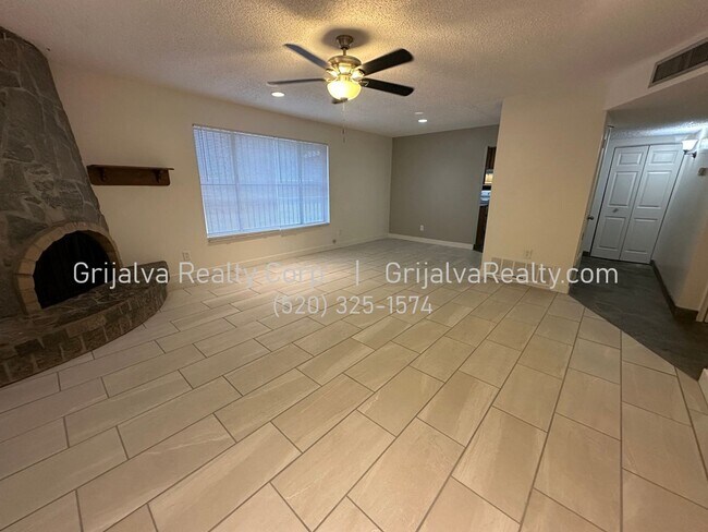 Photo - Lovely 3 Bedroom, 2 Bath House for Rent in Northwest Tucson (Magee/Thornydale)