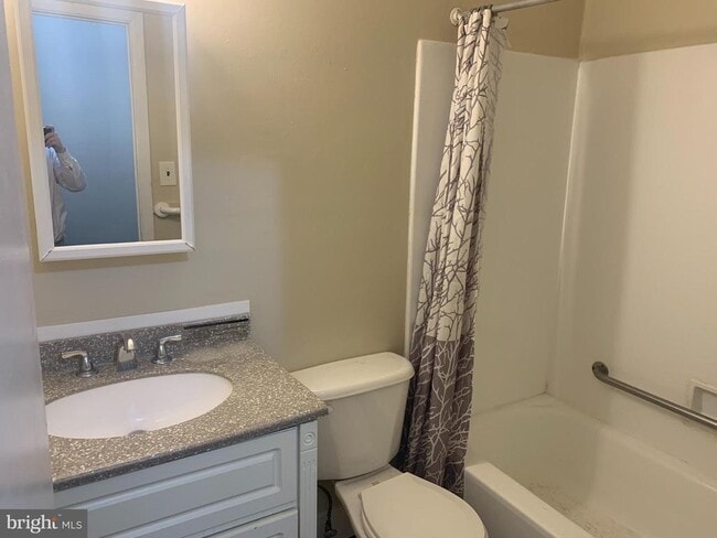 Photo - 2840 Brighton Pl
