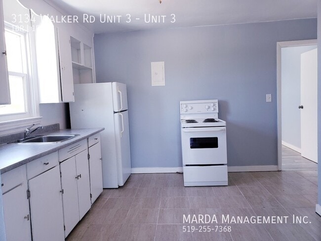 Photo - SPACIOUS 1 BED/1 BATH UNIT ON WALKER! + HYDRO Unit 3