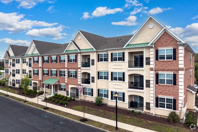 Foto principal - Eastampton Village Center