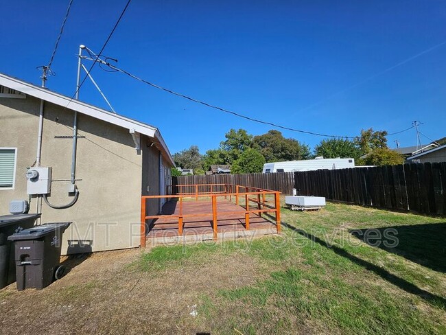 Photo - 908 S Sinclair Ave