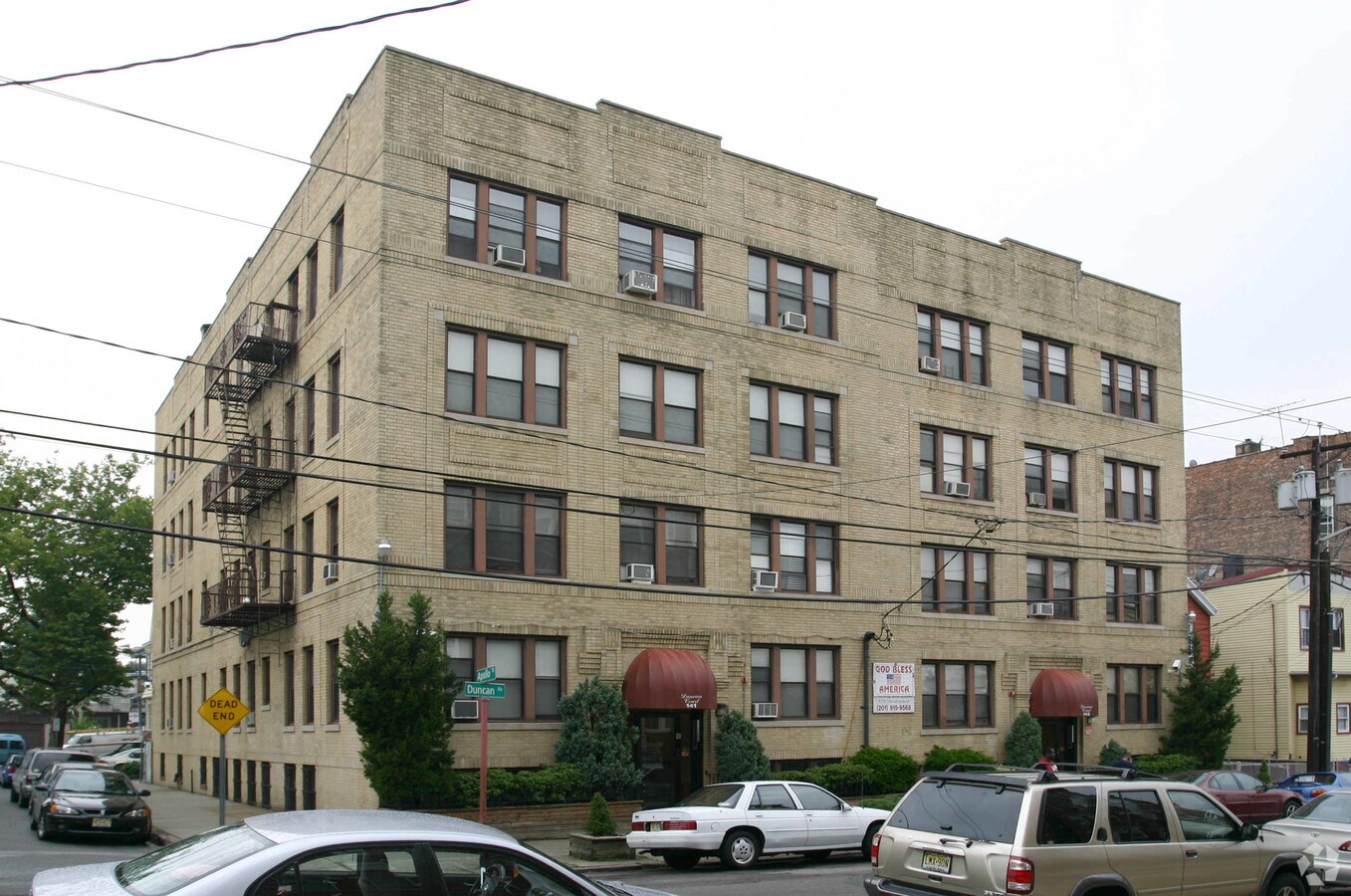 Photo - Duncan Court Condominiums