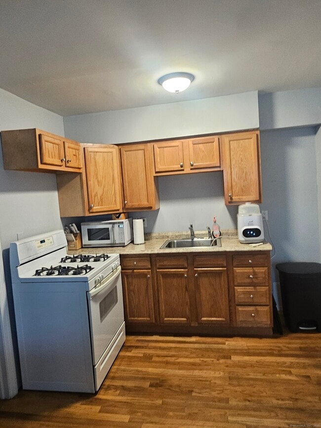 Photo - 258 Larkin Ct