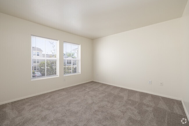 2BR, 2BA - 942SF - Primary Bedroom - Fountain Springs