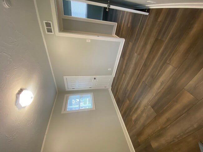 Photo - 1212-16th 1/2 16th 1/2 St