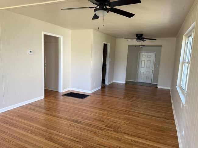 Photo - 1413 S Penn Ave