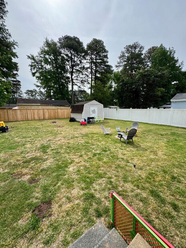 Photo - 4 bed 2 Bath Home for Rent in Portsmouth!