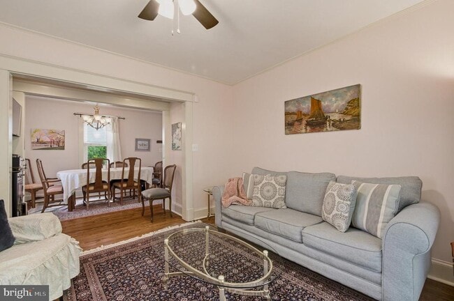 Photo - 922 Jackson St