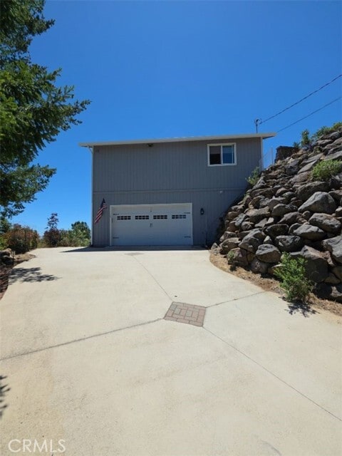 8115 Mountain Crest Dr
