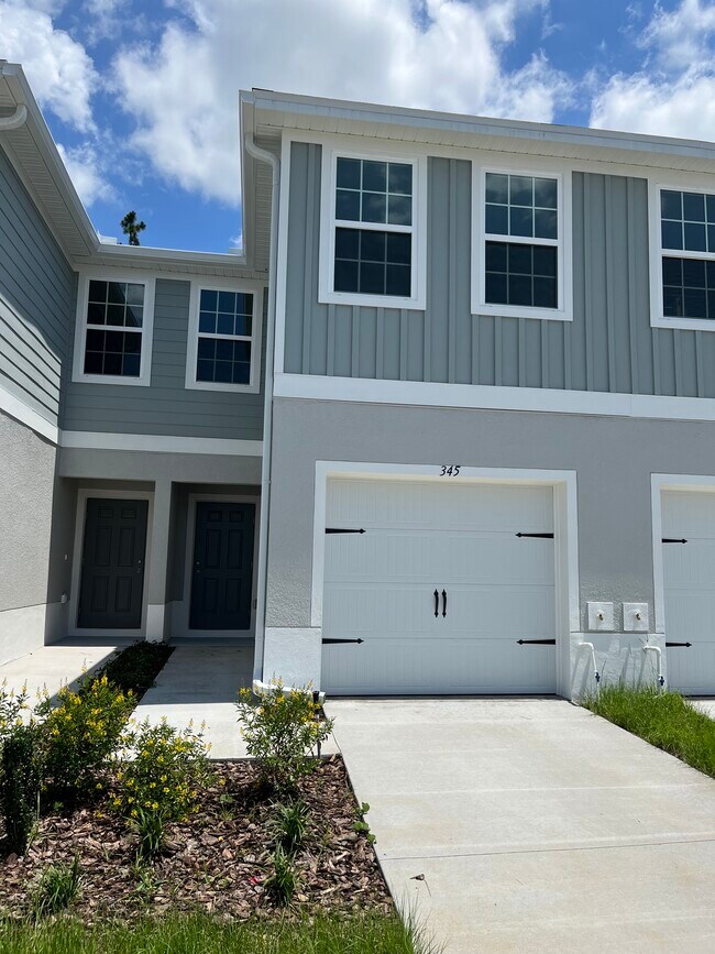 Photo - 345 Sedgewick Dr