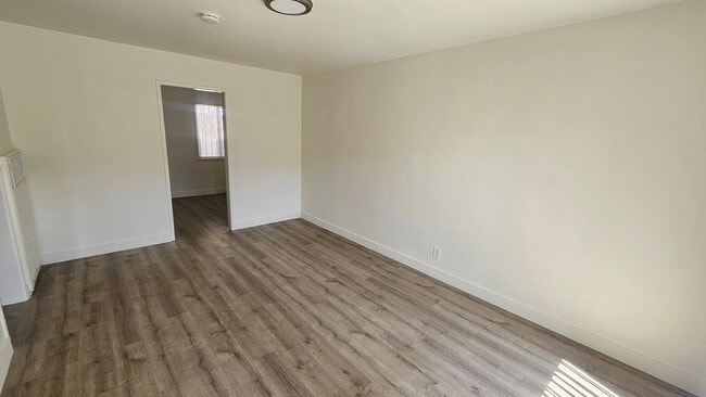 Photo - 1120 E Fairview Blvd Unidad 1112