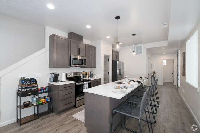 3BR, 2.5BA - 1474SF - Kitchen