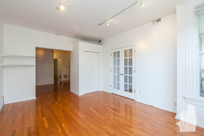 Photo - 1043 W Grace St Unit 2