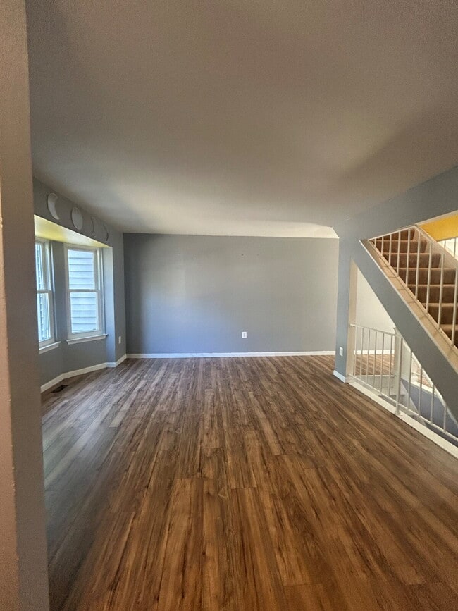 Photo - Spacious 3-Bedroom Townhome with Finished Basement in Warrenton, Virginia offering Prime Commuter...